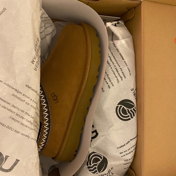 UGG Women’s Tasman Slipper Chestnut Sz 6 - Picture 3 of 7